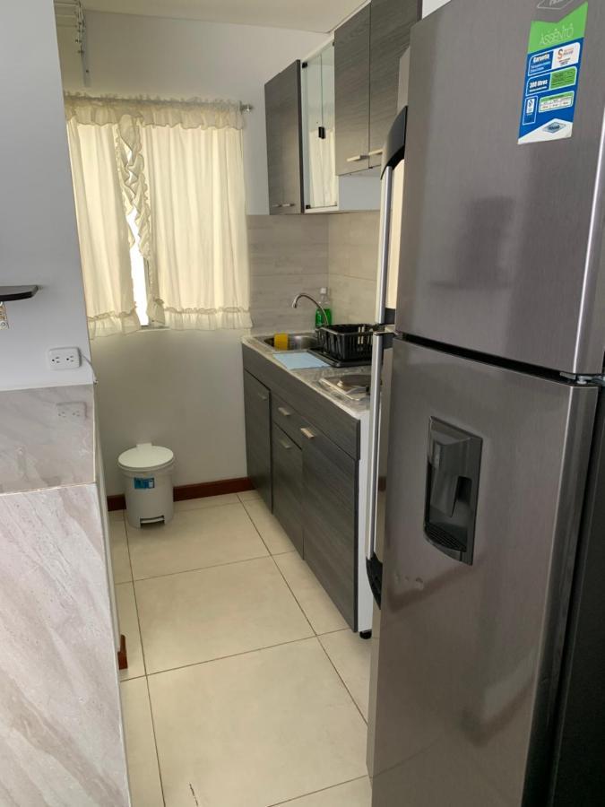 Apartamento Cerca Del Cc Titan Plaza Богота Екстериор снимка